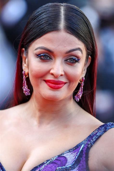 World S Most Beautiful Actress Hot Aishwarya Rai Vrogue Co