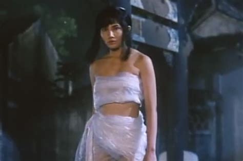 1988年上映，一部带喜剧的恐怖香港鬼片，女主角好美，珍藏了 香港 恐怖 鬼片 新浪新闻