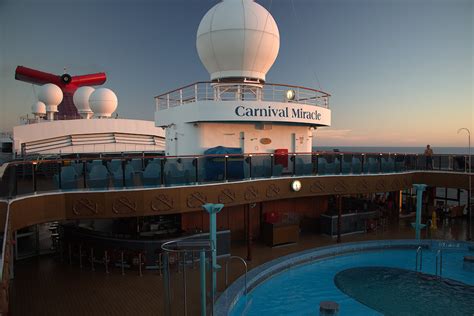 Jim Zim's Carnival Miracle cruise ship review