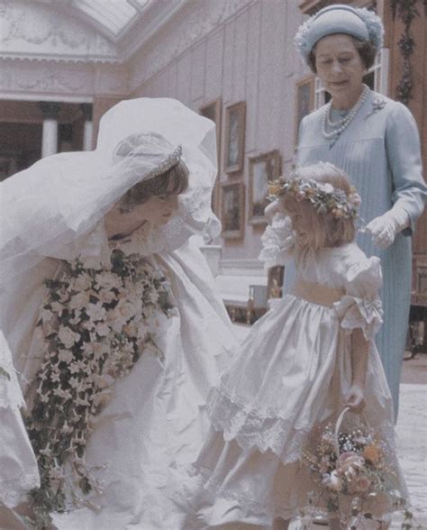 Pin De Beth En Princess Diana Boda De La Princesa Diana Vestidos