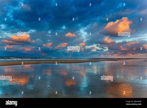 Holkham sunset hi-res stock photography and images - Alamy