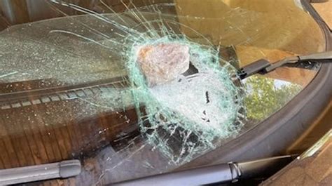 Rock Hits Windshield On I 65 In Nashville Driver Says It Was Thrown