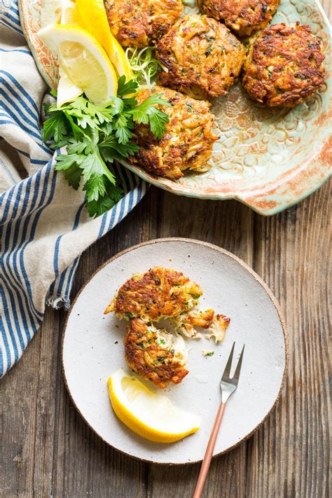 MARYLAND CRAB CAKES This Authentic Maryland Style Crab Cake Recipe