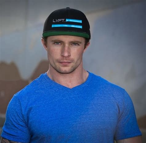 Ser Gay y vivir en el Perú CONOZCAMOS A MARKIE MORE