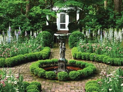 16 Charming Brick Walkway Ideas to Inspire You | Parterre garden ...