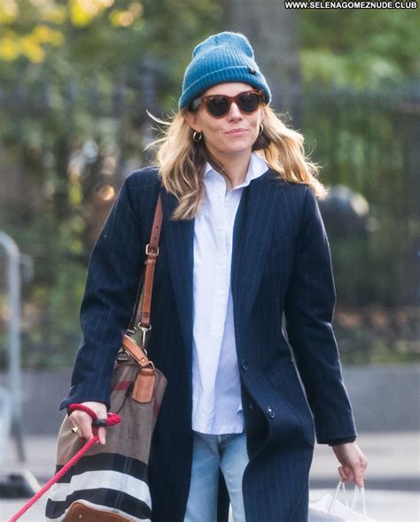 Sienna Miller Babe Beautiful Sexy Posing Hot Celebrity Famous And Uncensored