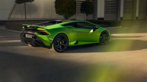 Preview: Lamborghini Huracan Tecnica combines power and poise