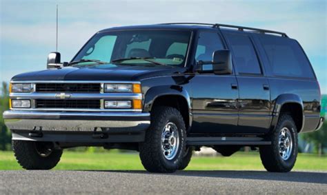 Impressive Restoration & Spec: 1996 Chevrolet Suburban 2500 Turbodiesel ...