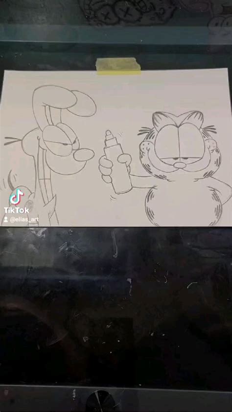 Posca Marker Glitch Drawing of Garfield and Odie in 2022 | Garfield and ...