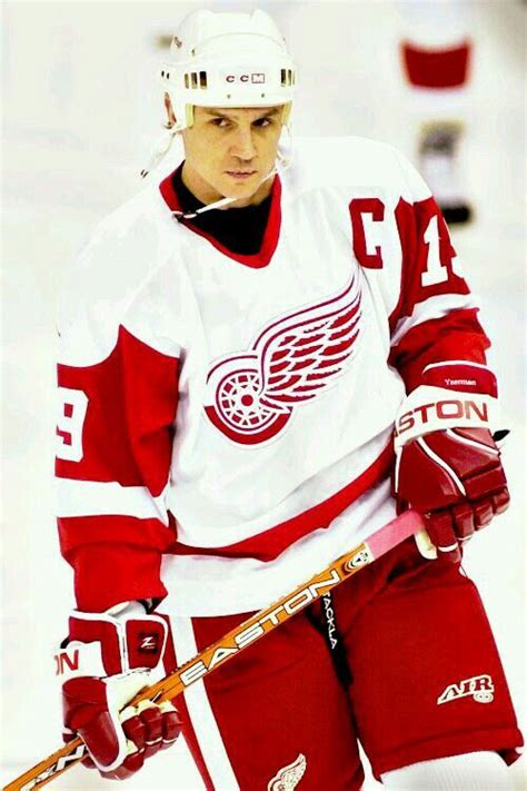 Steve Yzerman Red Wings Hockey Detroit Red Wings Detroit Red Wings