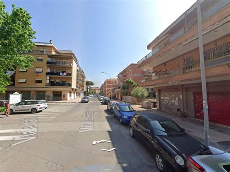 Affitto Appartamento Pomezia Trilocale In Via La Spezia Ottimo Stato