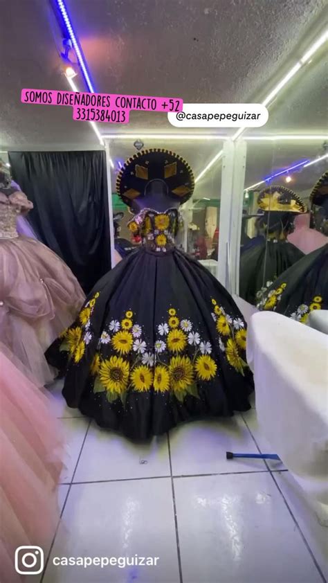 Vestido de Xv años mexicanos Girasoles Somos Casa Pepe Guizar