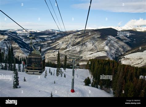 The gondola lift at vail Colorado Stock Photo - Alamy