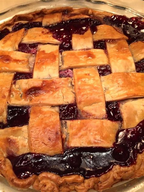 You Wont Believe How Easy Classic Southern Style Blackberry Pie With