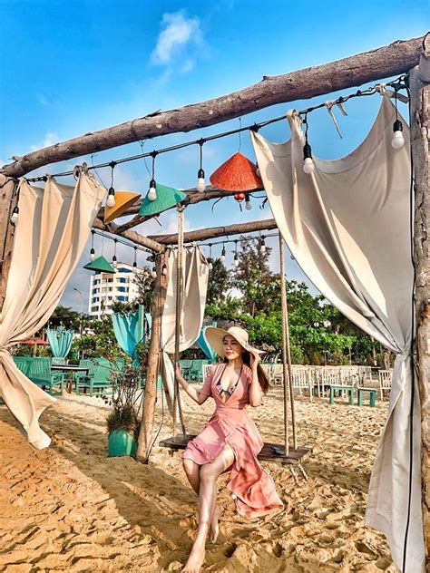 Nữ dược sĩ từng đóng Táo Quân khoe ảnh bikini tươi trẻ