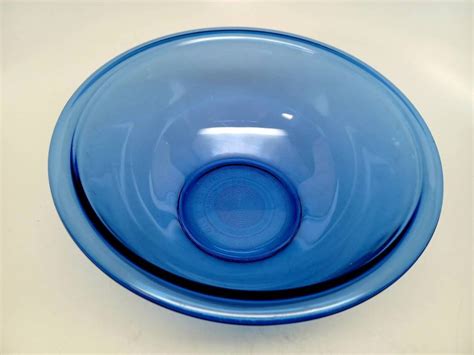 Vintage Pyrex Cobalt Blue Mixing Bowl 1 12 Qt 323 Pyrex Etsy