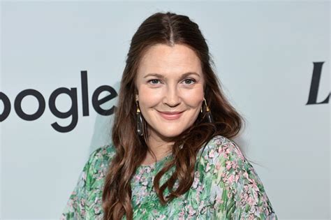 Drew Barrymore Revela Que Est Seis Anos Sem Relacionamento Ntimo