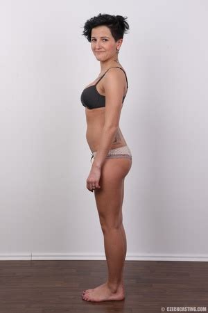 Busty Short Haired Brunette Mom With Big Juggs And Pierc XXX Dessert