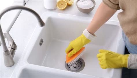 8 Proven Ways To Clean Your Kitchen Sink Drain