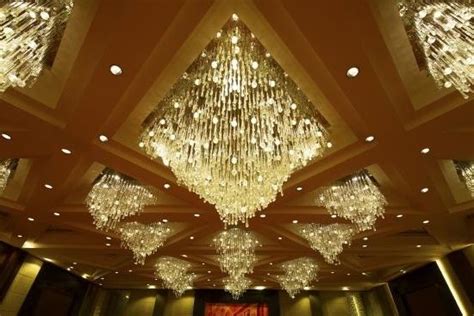 10 Best Ballroom Chandeliers