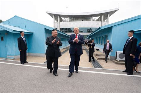 Trump Steps Into North Korea In Historic Dmz Visit Agrees To Resume