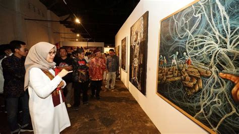 Pameran Seni ArtOs Nusantara Dibuka Bupati Ipuk Momentum Dukung