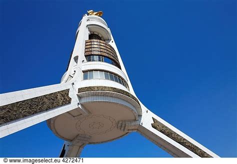 Turkmenistan Ashgabat The Arch Of Neutrality Architektur Aschgabat