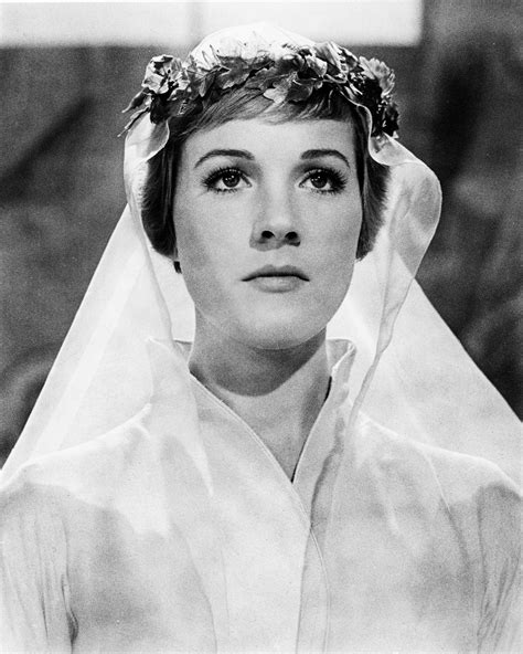 Julie Andrews Sound Of Music - 40 Rare Photos Of Julie Andrews Through ...