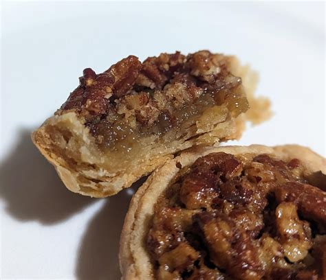 Mini Maple Pecan Pies Rbaking