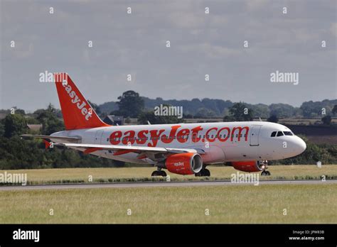 Easyjet A Jet Airliner Hi Res Stock Photography And Images Alamy