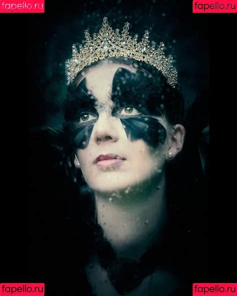 Leaks Nude Justine Anne Crane Onlyfans Photo Gallery Fapello Ru