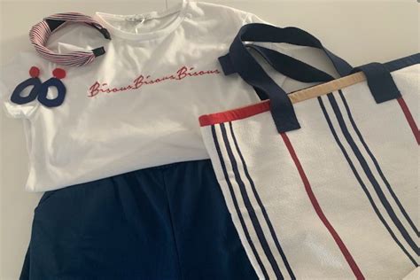 The adorable navy blue - red style - LOLOELEN