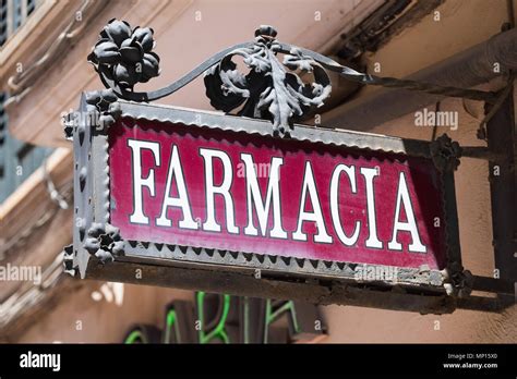 Old Fashioned Pharmacy Hi Res Stock Photography And Images Alamy