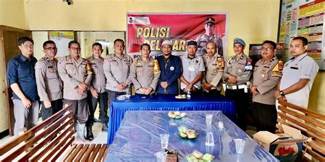 Mahasiswa Kkn Stiba Makassar Isi Kegiatan Polisi Belajar Di Maros