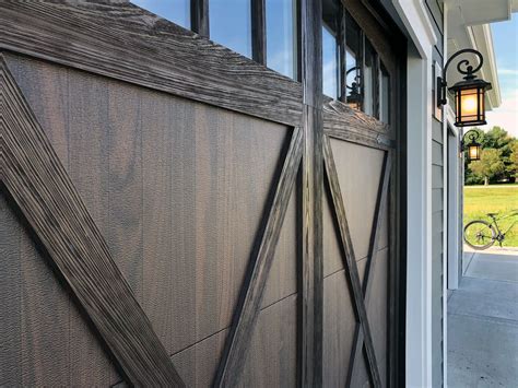 Doors Done Right Garage Doors And Openers Chi Shoreline Wood Tone Overlay Carriage House