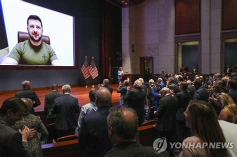 젤렌스키 매일 진주만 겪고 있다 발언에 일본 불쾌러시아 우크라이나 전쟁 김명수 기자 톱스타뉴스