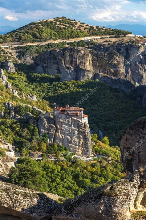 Meteora Es Una Formaci N Rocosa En El Centro De Grecia La Mayor A De