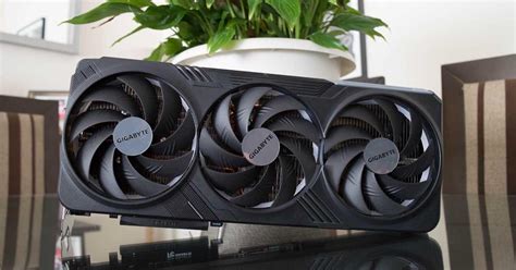 Unboxing de la Gigabyte RTX 4090 Gaming OC la gráfica más potente