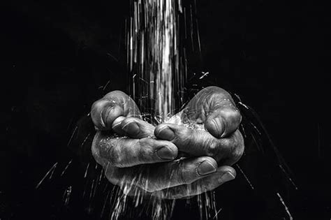 Photographer Shoots Striking Black White Portraits Of Famous Hands