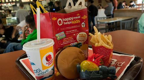 San Francisco bans Happy Meals with toys - CNN.com