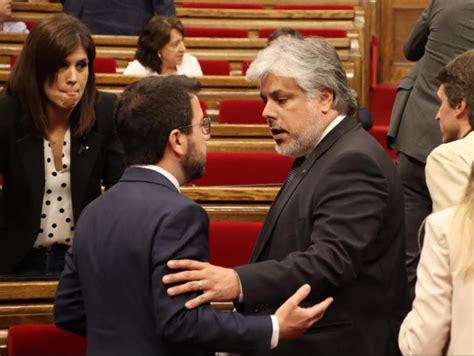 Aragon S I Batet Es Retreuen Al Parlament Els Pactes Amb El Psc J