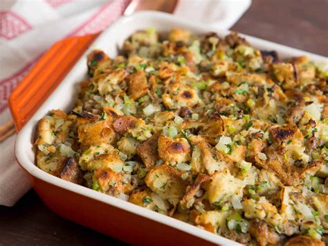 15 Unique Thanksgiving Stuffing Recipes For Foodies