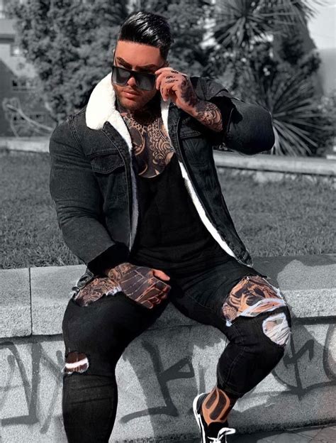 Pin De MuscleMe En ShreddMe Moda De Hombres Negros Ropa De Hombre