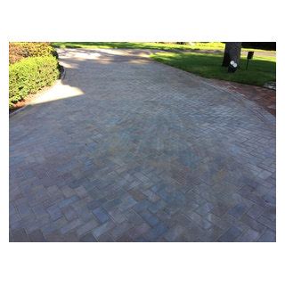 Brick Paver Driveway Cleaning Polymeric Sand Sealing In West