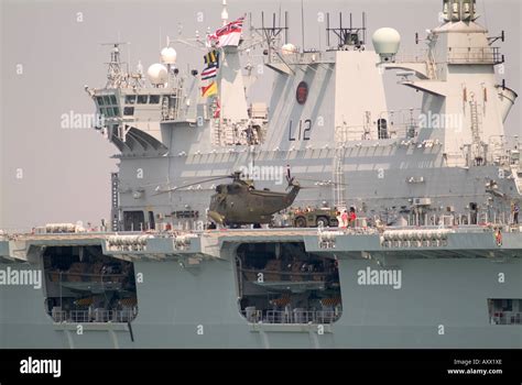 Helicopter Assault Ship Hms Ocean L12 Stock Photo Alamy