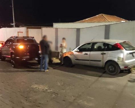 Motorista Embriagado Bate Em Ve Culo Parado Tenta Fugir E Acaba Preso