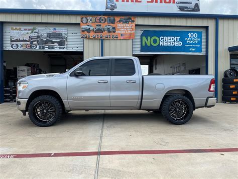 Dodge Ram 1500 Grey Axe Hades Wheel Wheel Front