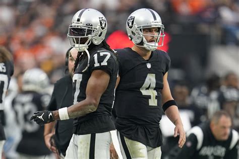 Davante Adams Responds As Derek Car Reportedly Leaves Raiders Amid