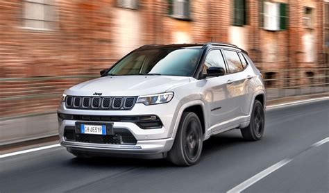 Jeep Compass E Hybrid Wyznacza Kierunek Magazyn Auto