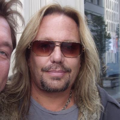 Vince Neil Biography - Real Autograph Collectors Club (RACC)